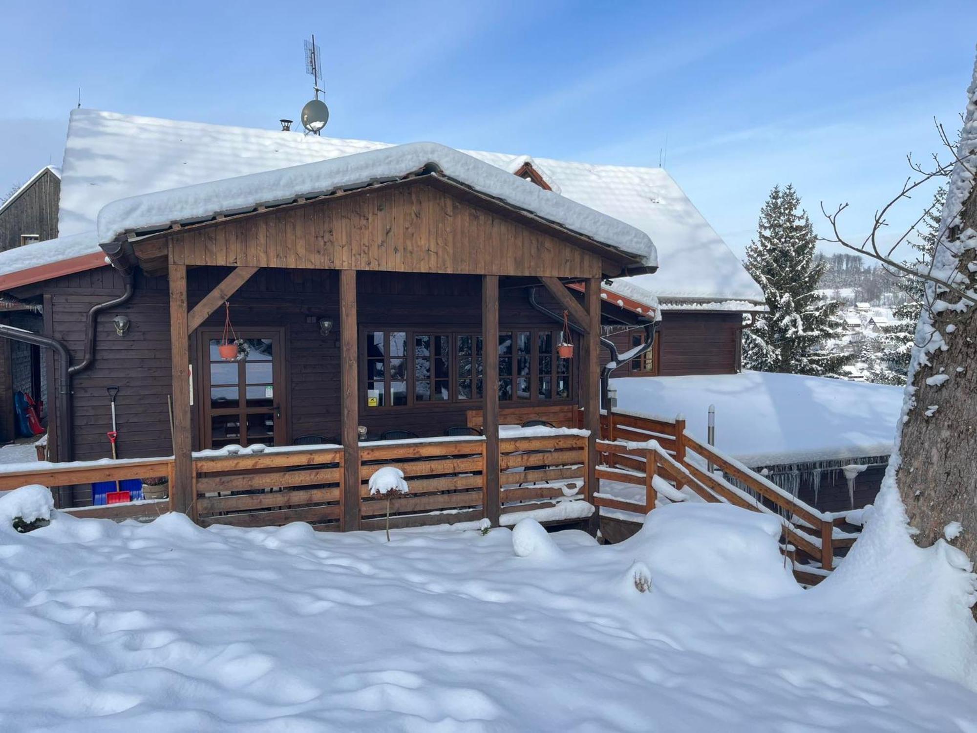 Penzion Harry Na Sjezdovce Krkonose Высоке-над-Йизероу Экстерьер фото