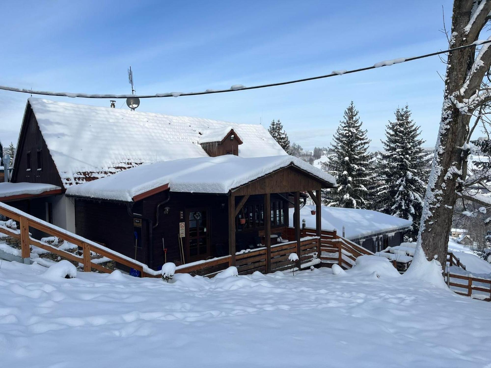 Penzion Harry Na Sjezdovce Krkonose Высоке-над-Йизероу Экстерьер фото